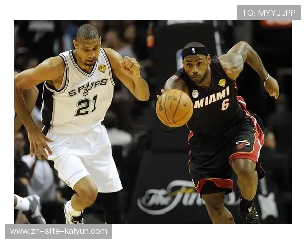 邓肯重返马刺训练馆亲授经验 亲自指导年轻内线提升技战术